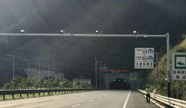 6065㳬