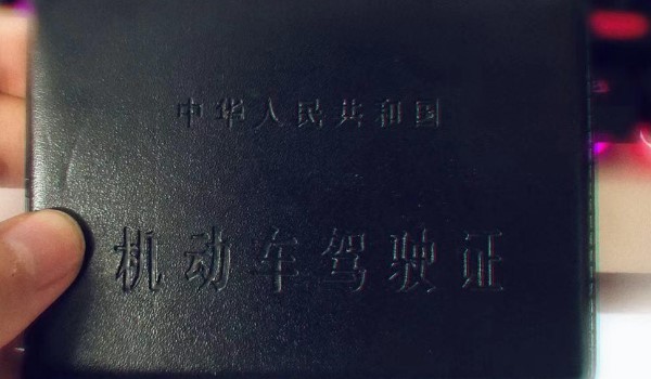 ļʻ֤ƬԻױ